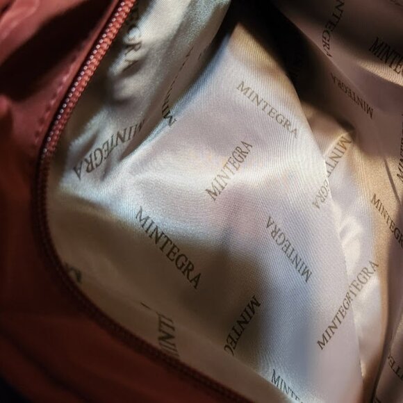 Burgundy Mintegra Travel or Every Day Bag, Lots of Pockets! - Picture 10 of 12